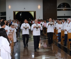 PARÓQUIA SANTO ANTONIO NA MISSA DOS SANTOS ÓLEOS