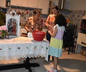 Presença dos crismandos no Terço em família