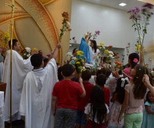 Primeira Missa com as crianças