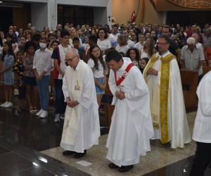 Corpus Christi com procissão luminosa