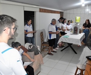 O terço na caso do jovem Gabriel e da Senhora Marli