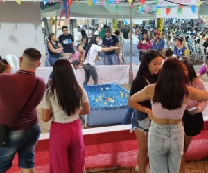 Paróquia Santo Antônio realiza Arraiá e reune fiéis 
