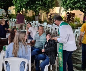 Paróquia Santo Antônio realiza Arraiá e reune fiéis 