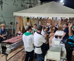 Paróquia Santo Antônio realiza Arraiá e reune fiéis 