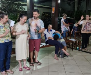 Terço na cada do Adriano e da Débora