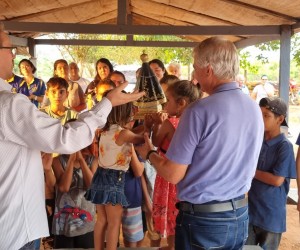 Celebração da Mãe Aparecida e do Dia das Crianças no Assentamento