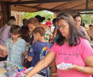 Celebração da Mãe Aparecida e do Dia das Crianças no Assentamento