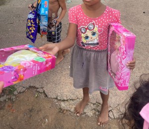 Paróquia promove gesto concreto no Dia Mundial dos Pobres