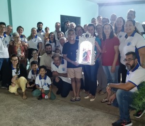 Terço na casa do menino Gustavo