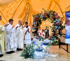 Casais renovam suas Promessas matrimonias