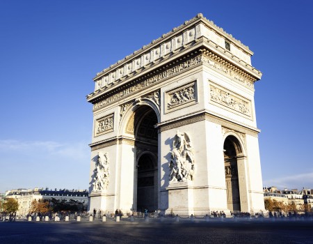 O mundo da cultura em Paris: o Papa ensina que a paz nasce da linguagem