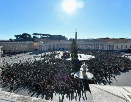 Angelus: nas horas sombrias da vida, o Batismo é luz e reconciliação