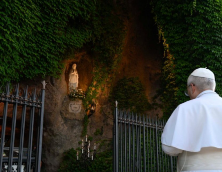 O Papa: redescobrir Maria como pilar do diálogo e caminho para a paz