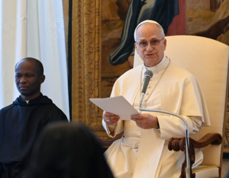 O Papa: o cristão é aquele que ama sem interesse e busca o bem comum