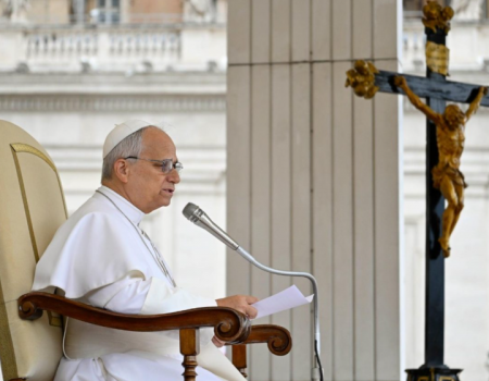 Papa: a Igreja não anuncia a si própria, mas aponta para a salvação em Cristo