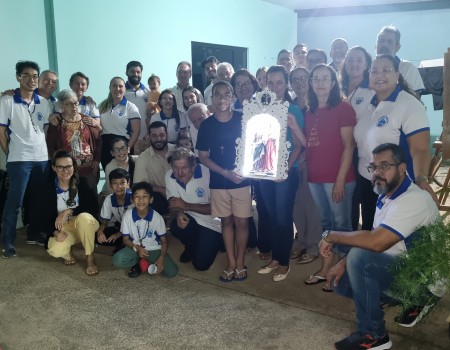 Terço na casa do menino Gustavo