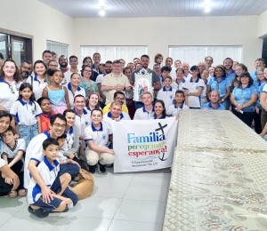 Primeiro Terço na Semana Nacional da Família Primeiro Terço na Semana Nacional da Família
