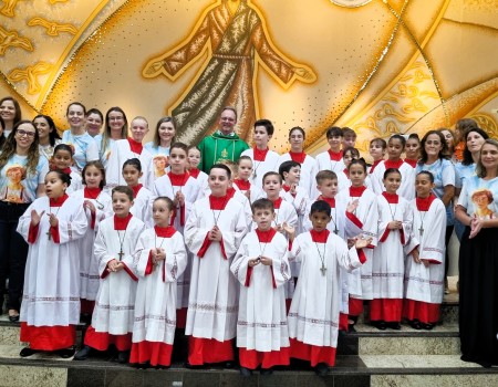 Investidura de 29 novos Coroinhas Investidura de 29 novos Coroinhas